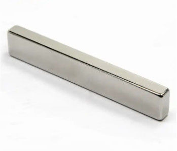 Νεοδύμιου μαγνητική ράβδος μαγνητών σπάνια γαίας υλικών N30-N54 μακριά