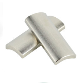 Υψηλής θερμοκρασίας μορφή τόξων μαγνητών μετάλλων μηχανών μαγνητών ND νεοδύμιου